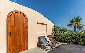Perla Nera Suites